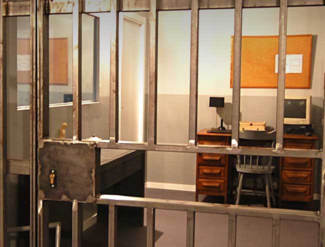 escape room Málaga The haunted prison