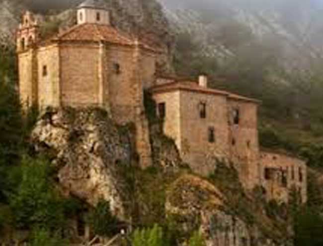 escape room Soria Las reliquias de San Saturio