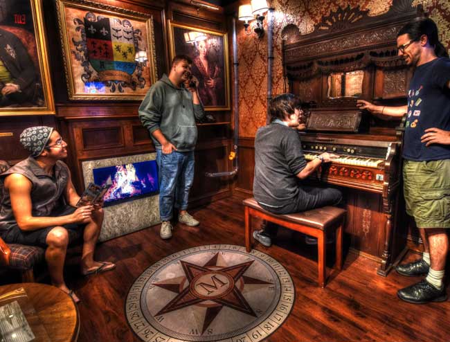 escape room Madrid La mansión del crimen