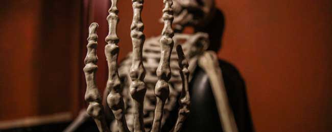 escape room Barcelona Galería de cadáveres